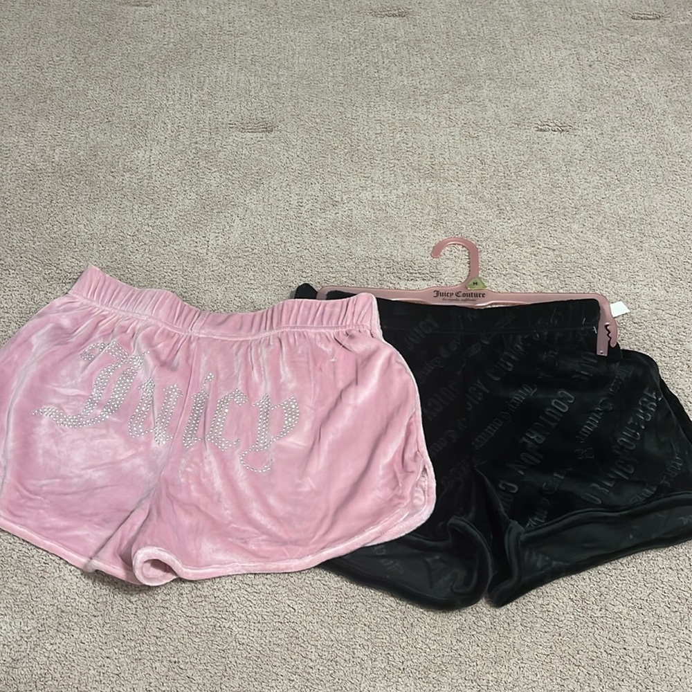Juicy shorts